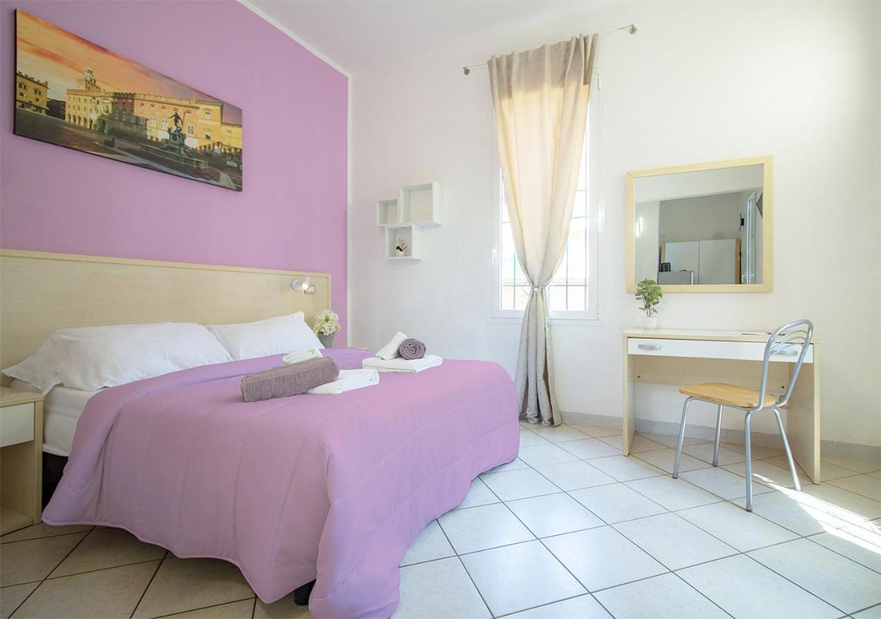 Athena Rooms - Parcheggio Privato Болоня Екстериор снимка