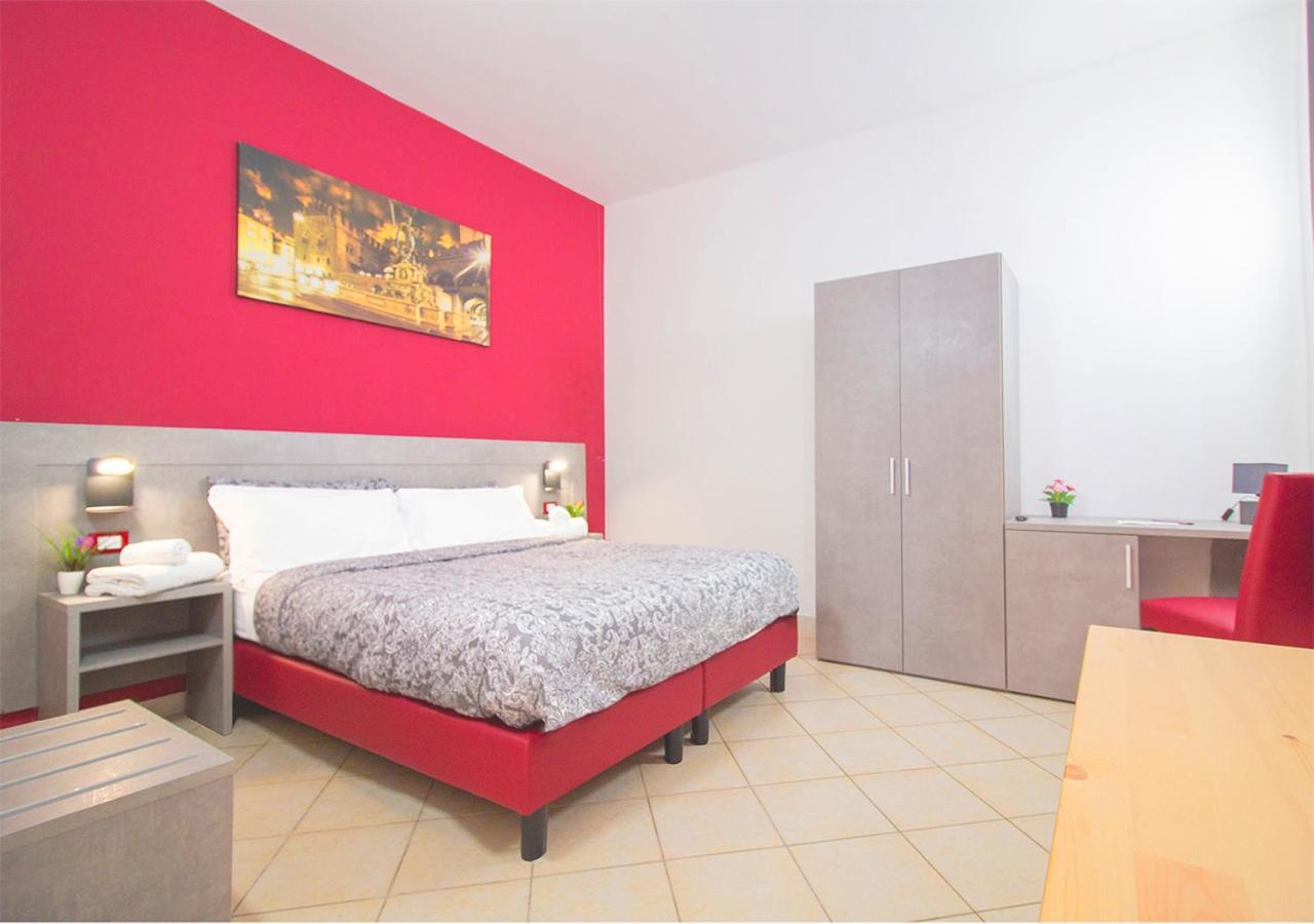 Athena Rooms - Parcheggio Privato Болоня Екстериор снимка